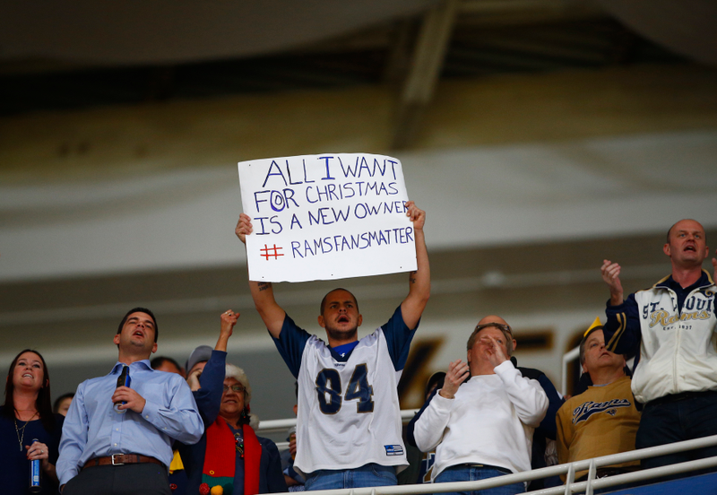 Illustration for article titled St. Louis Rams Fans Hope Last Night Wasn't Goodbye Forever